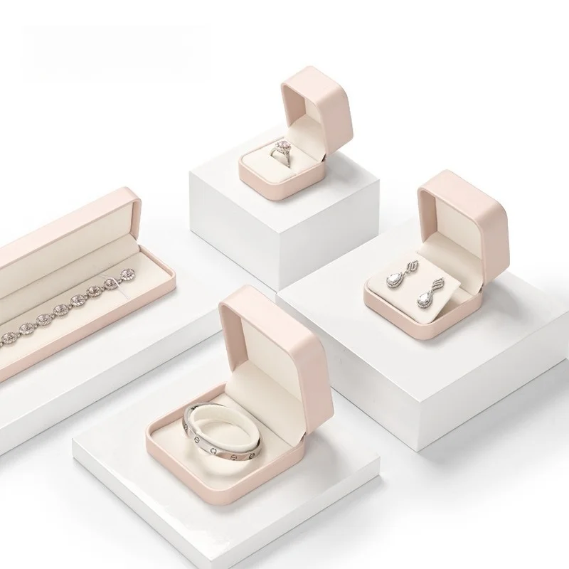 Kotak Cincin Mewah untuk Hadia - Jc Jewelry & Watches Reviews ulasan dan harga