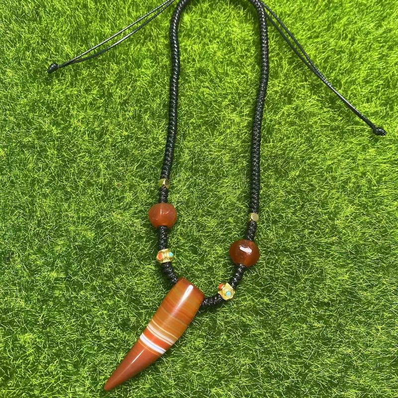 Kalung Tulang Selangka Serat R - Wolf Jewelry & Watches Tampa ulasan dan harga