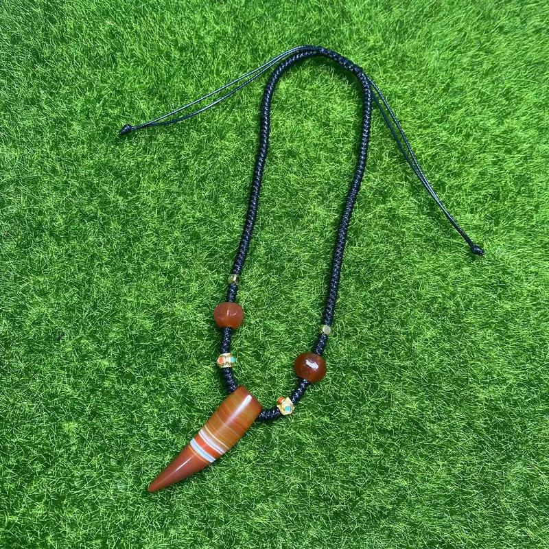 Kalung Tulang Selangka Serat R - Wolf Jewelry & Watches Tampa ulasan dan harga